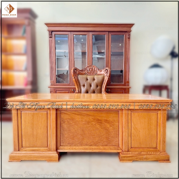 Bàn giám đốc gỗ Mun có khác gì gỗ Gõ Đỏ?