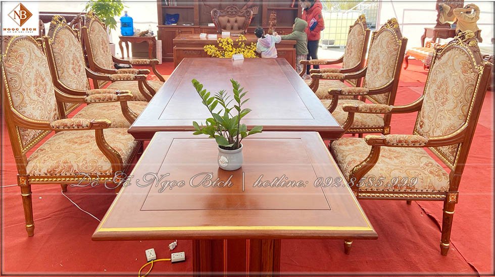Bộ bàn với bàn họp và ghế trình kí 